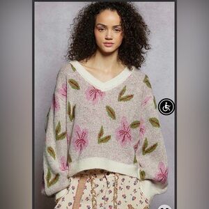 Pol Gorgeous Oversized Floral Knit V-Neck Sweater